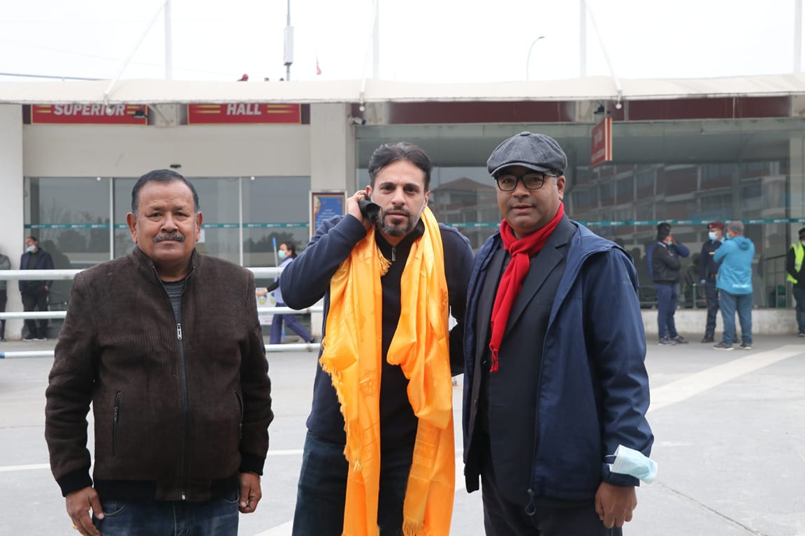 अल्मुताइरी नेपाल फर्किए