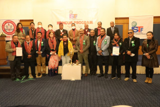 खेलकुदमन्त्रीसहित विभिन्न व्यक्तित्वलाई अन्तर्राष्ट्रिय सफ्ट टेनिसको सम्मान