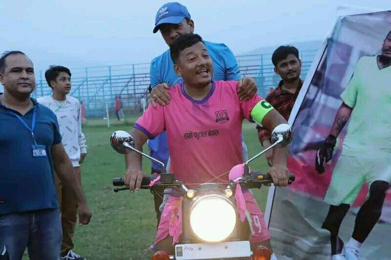 अशोक बराल मकवानपुर गोल्डकपको सर्वोत्कृष्ट खेलाडी