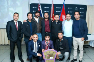 नेप्लिज क्रिकेट एशोसियसनद्वारा हरिवंश आचार्यसहित खेलाडी तथा सहयोगीहरुलाई सम्मान