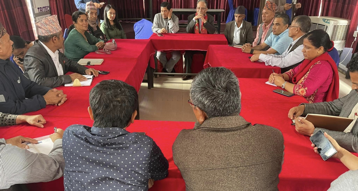 गोरखामा चुनाव केन्द्रित छलफलमा जुटे प्रचण्ड