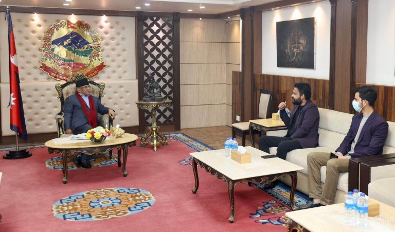 मेयर बालेन र प्रधानमन्त्री प्रचण्ड बिच भेटवार्ता