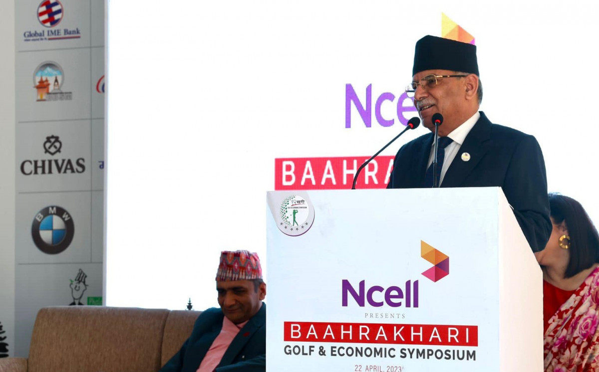 विदेशी भन्नेबित्तिकै राम्रो, नेपाली नराम्रो भन्ने मानसिकता त्यागौँ : प्रधानमन्त्री