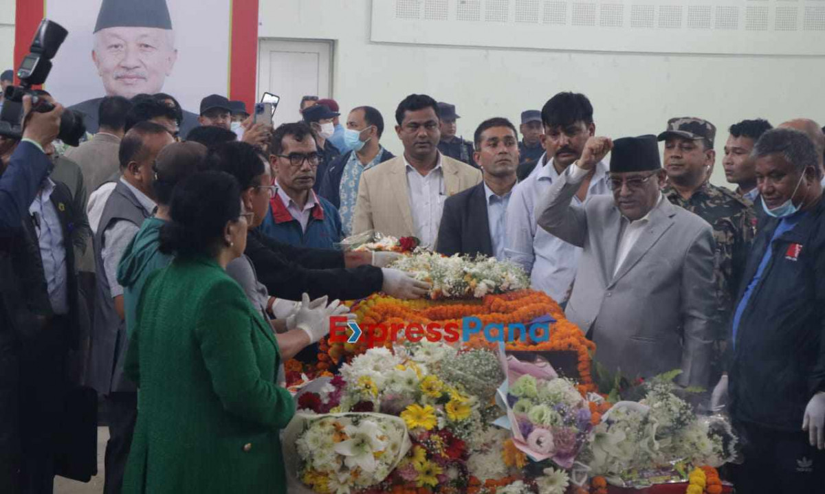 प्रधानमन्त्री प्रचण्डद्वारा नेम्वाङप्रति श्रद्धाञ्जली अर्पण (तस्बिहरु)