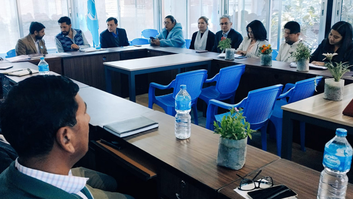 उपसभामुख इन्दिरा रानाबारेमा 'पर्ख र हेर’को अवस्थामा रास्वपा
