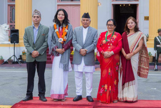 राष्ट्रपति पौडेलद्वारा पारालम्पिकमा कांस्य पदक विजेता पलेशालाई सम्मान