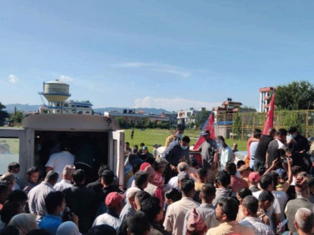 पहिरोमा परी मृत्यु भएका एन्फा एकेडेमीका तीनजना विद्यार्थीको शव हेटौँडा पुर्‍याइयो
