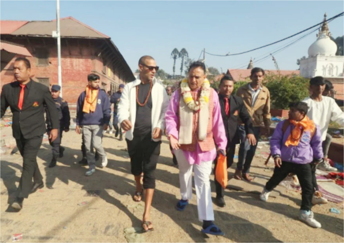 शिखर धवनले गरे पशुपतिनाथ मन्दिरको दर्शन