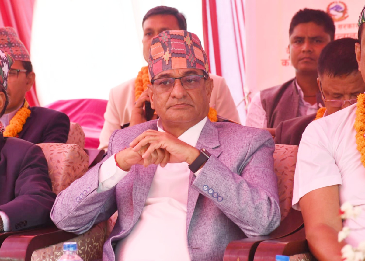‘सरकार पूरा अवधि टिक्छ, फोन र भेटघाटले गठबन्धन तलमाथि हुँदैन्’:गृहमन्त्री लेखक