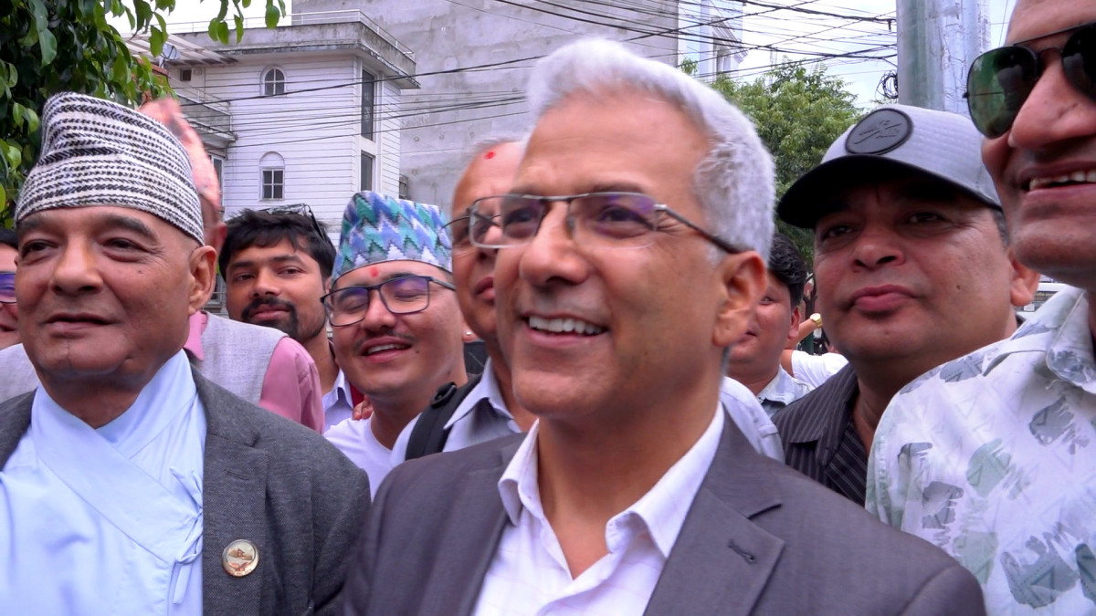 रविन्द्र मिश्र तीन लाख रुपैयाँ धरौटीमा रिहा
