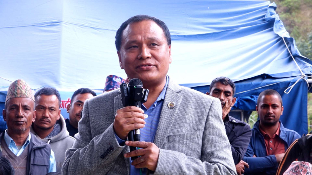 फोहोर फाल्न दिन स्थानीय सहमत,१५ दिन भित्र माग पुरा गर्ने मन्त्री घिसिङको प्रतिवद्धता