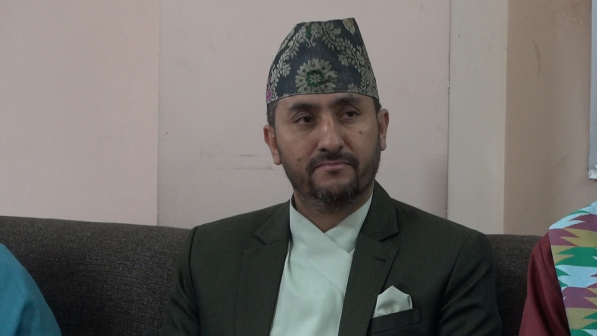 मन्त्री भएपछि मेरो आकाश साँघुरिएको महशुस गरेको छु:मन्त्री खरेल