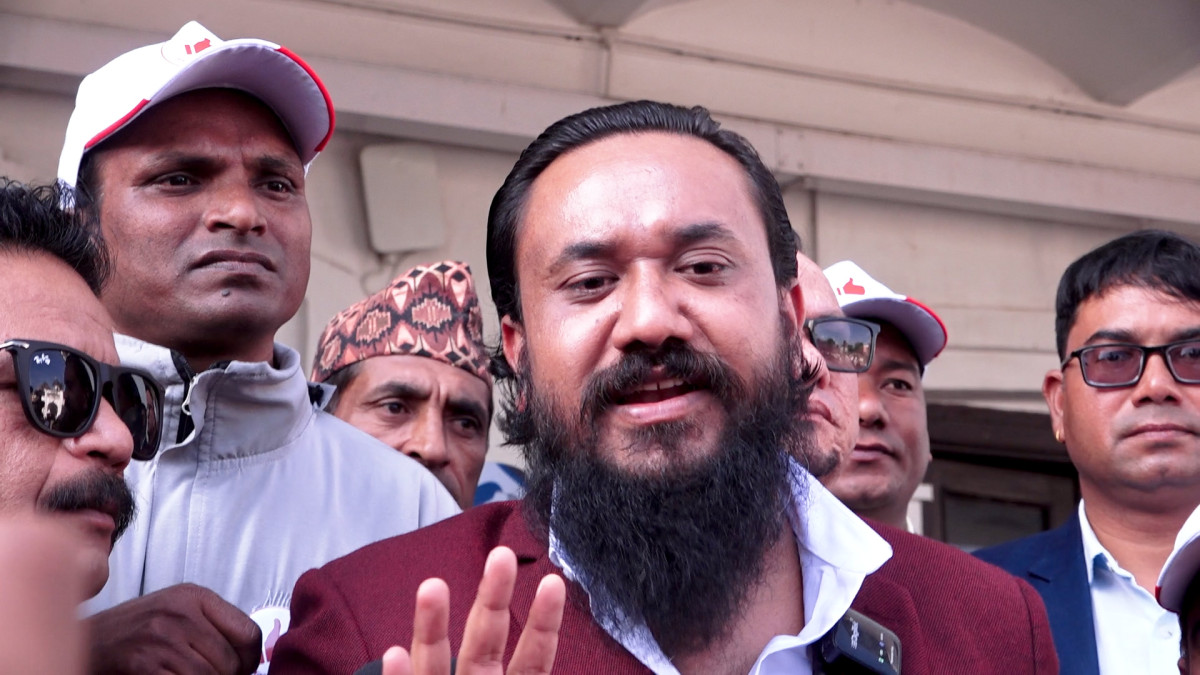 पार्टी दर्तापछि खगेन्द्र सुनारको दाबी:कांग्रेस–एमालेसँग सहकार्य हुन सक्दैन्