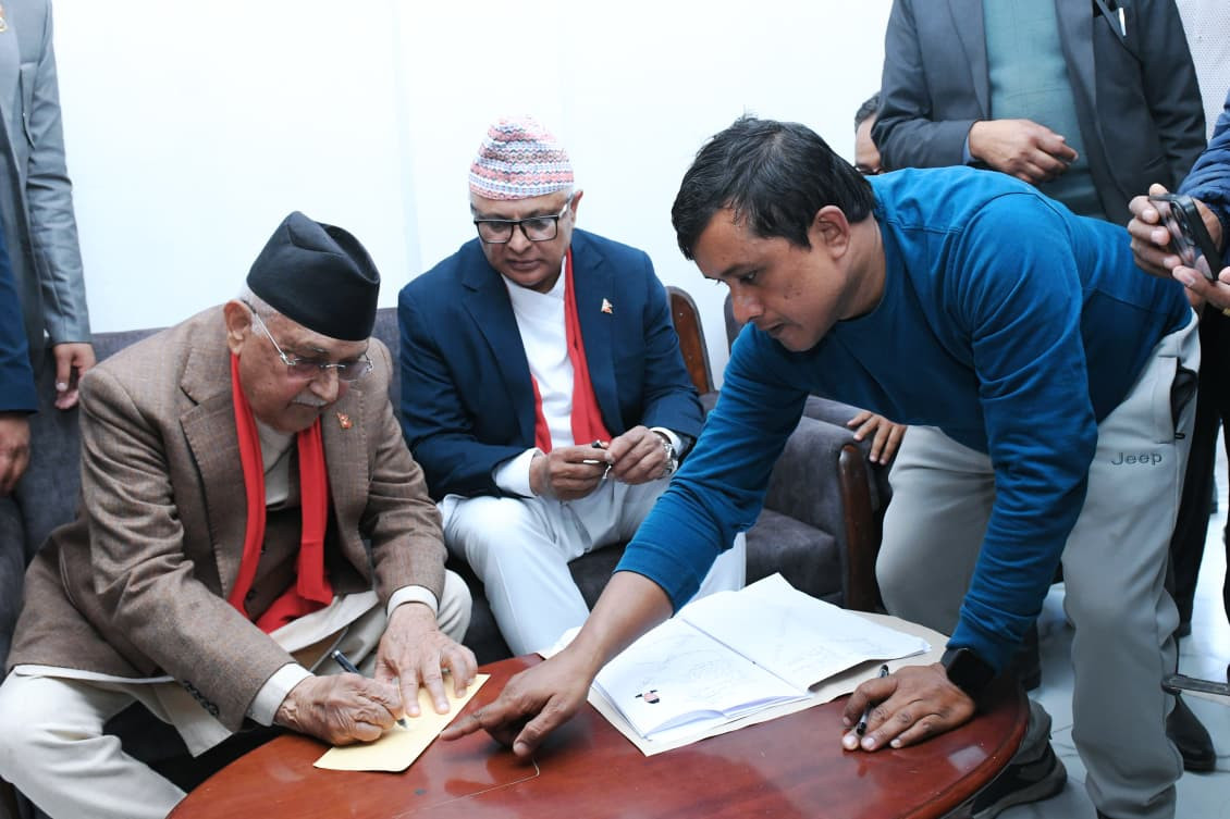 ओलीले गराए उम्मेदवारी दर्ता