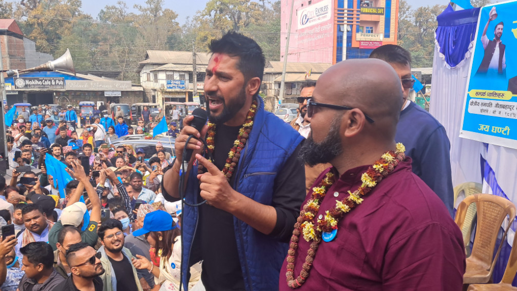 झापा पुगेर रविले भने-'संसद् भित्रबाट निकाल्नु भयो,तर जनताको मनबाट निकाल्न सक्नु भएन्’