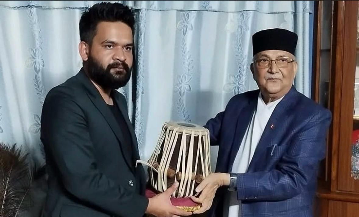 एमाले अध्यक्ष ओलीले बालेन शाहलाई दिए बधाई