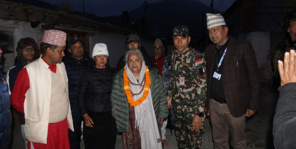 प्रधानमन्त्री कार्कीद्वारा जुम्लाको चन्दननाथमा पूजा