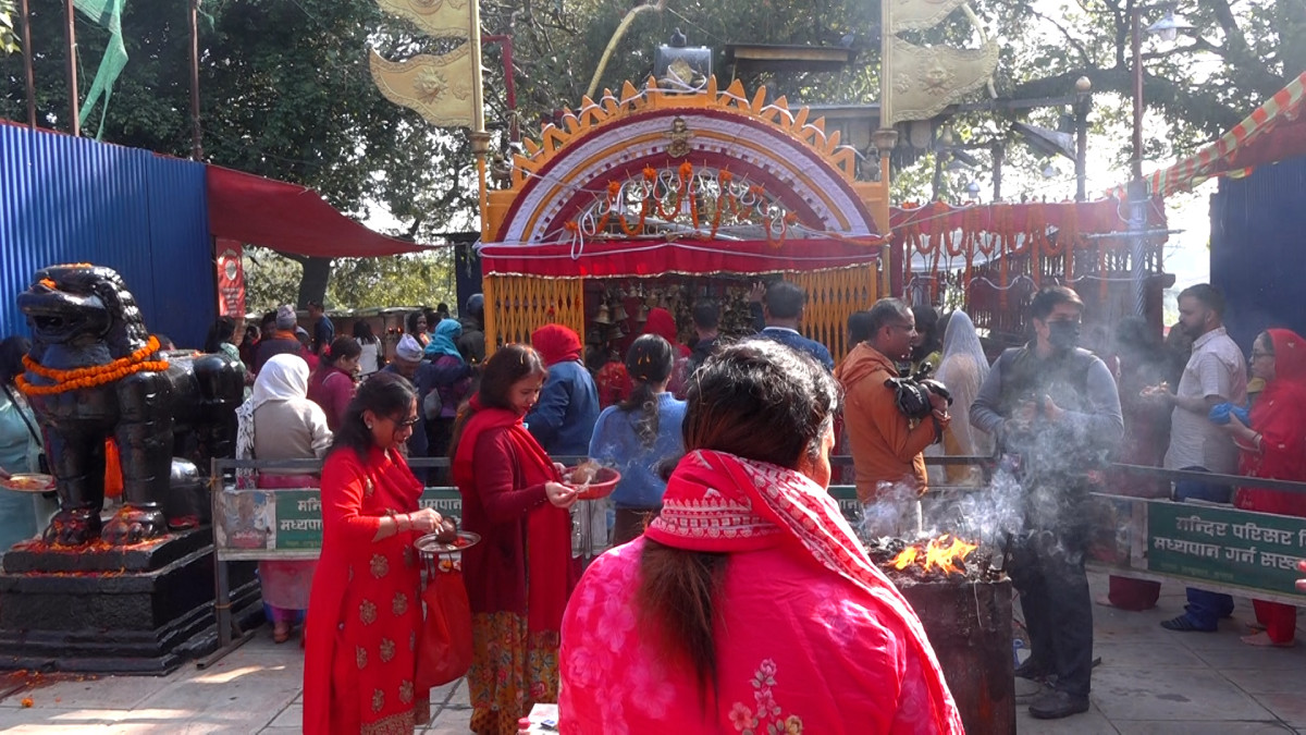 घटस्थापनाका अवसरमा भद्रकाली मन्दिरमा भक्तजनको चहलपहल (फोटोहरु )